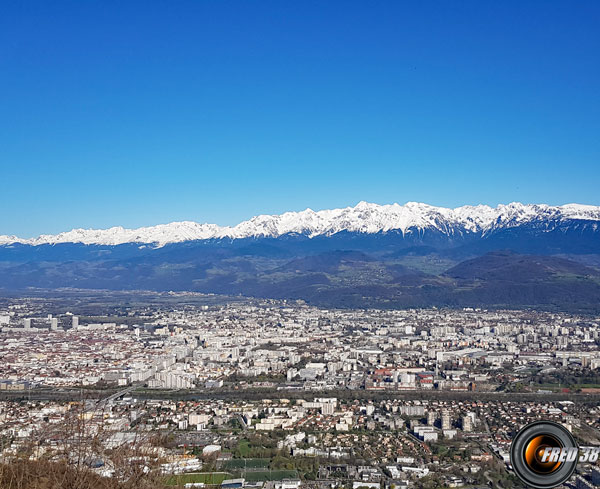 Vue sur Belledonne