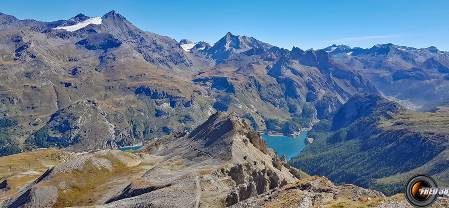 Lac du Chevril et la Grande Sassière