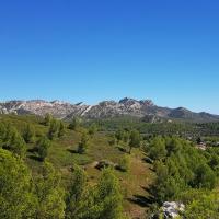 Vue sur la Tour des Opies et Aureille