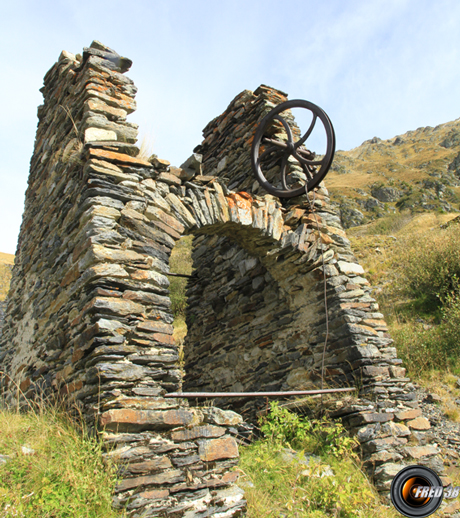 L'ancienne tour du treuil