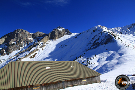 La grange ou se situe le refuge