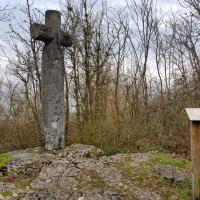 La Croix de Chevru.