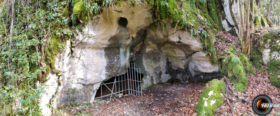 La grotte des Sarrazins