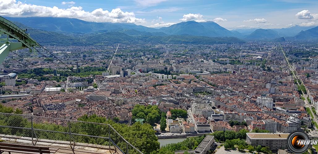 Vue sur Grenoble.