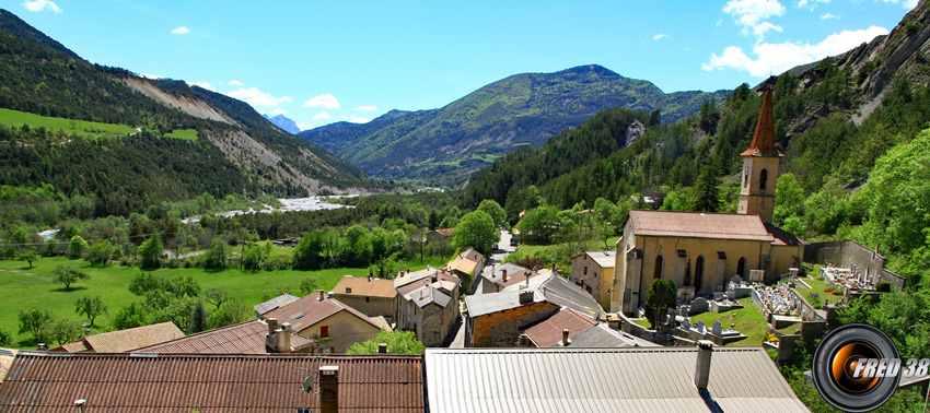 Le village de Prads Haute-Bléone