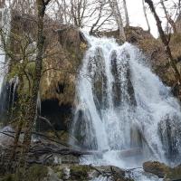 Cascade de Claire Fontaine.
