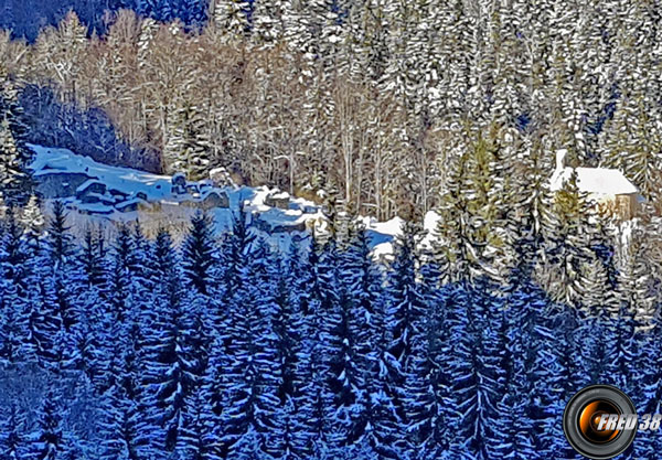 Le hameau de Valchevrière