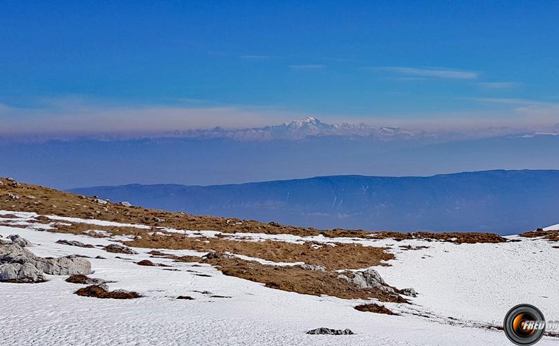 Vue vers le Mont-Blanc.