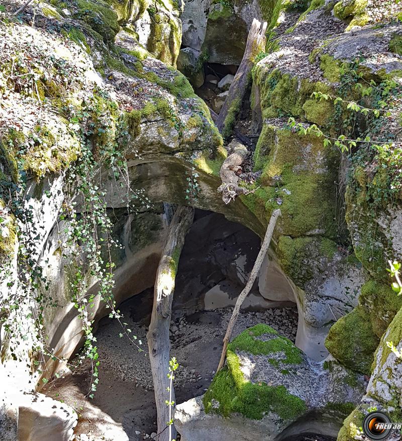 Le pont naturel des Tines.