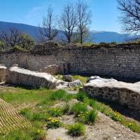 Les ruines de Chateauneuf.