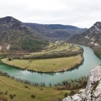 Le mont Balvay à gauche.