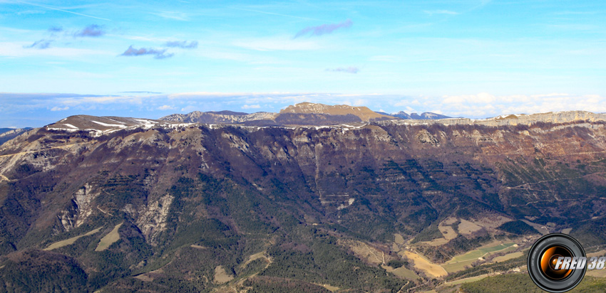 Le plateau d'Ambel et le Roc Toulau.