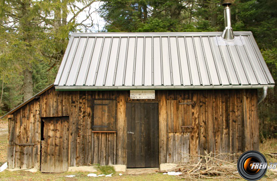 Cabane de la plaine des 3 freres photo