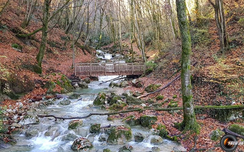 La première passerelle.