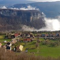 Le village de Lacoux.