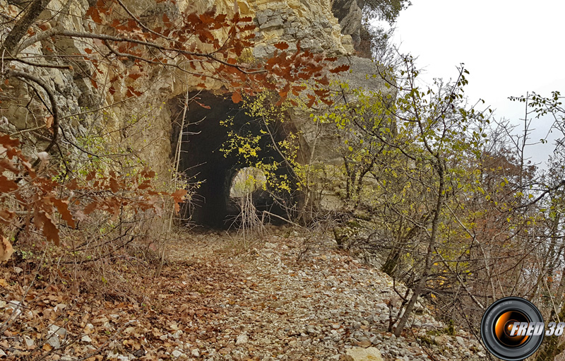 Premiet tunnel.