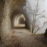 Succession de tunels.