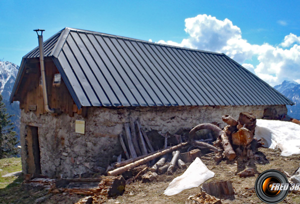 Chalet de la cave photo