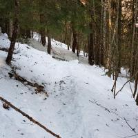 Dans la variante de descente.