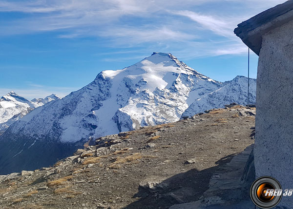 Pointe de Charbonnel 3752 m.