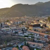 Vue sur Digne dans la descente.