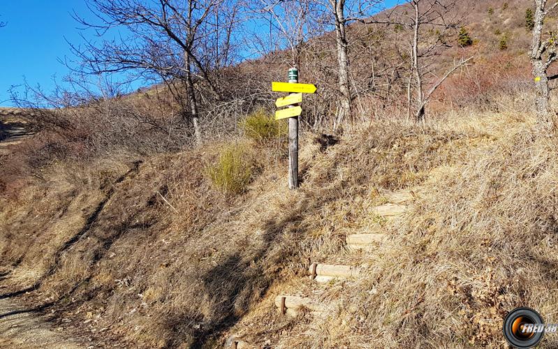 Montée vers la carrière de gypse.