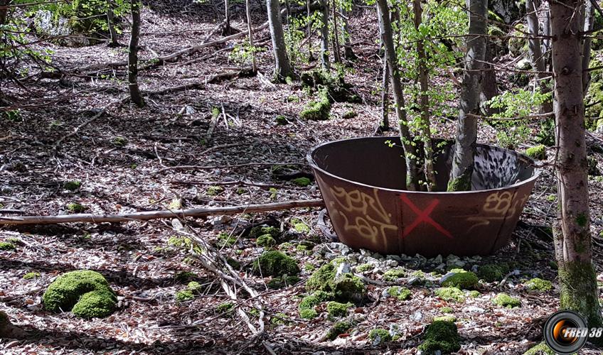 Reste de chaudière à charbon de bois.