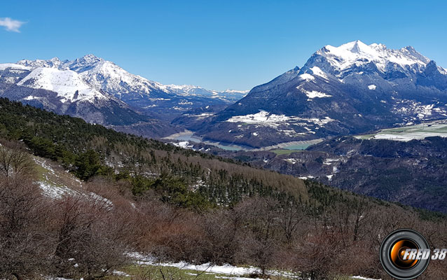 Lac du Sautet.