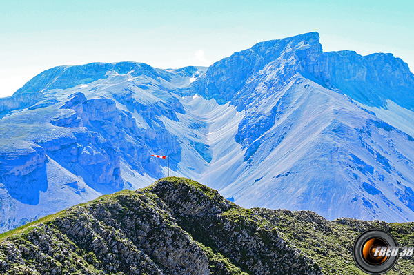 La montagne d'Aurouze vue du sommet.