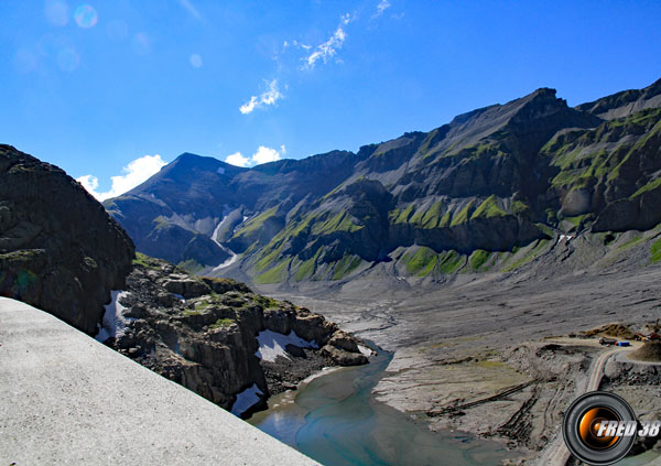 Vue du nouveau barrage