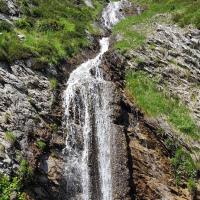 Cascade sur le retour.