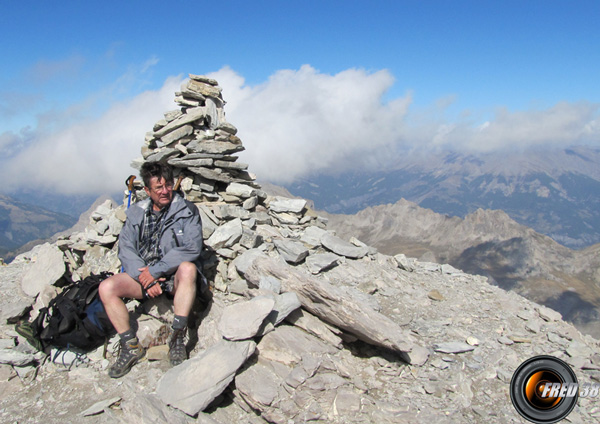 Le cairn du sommet.