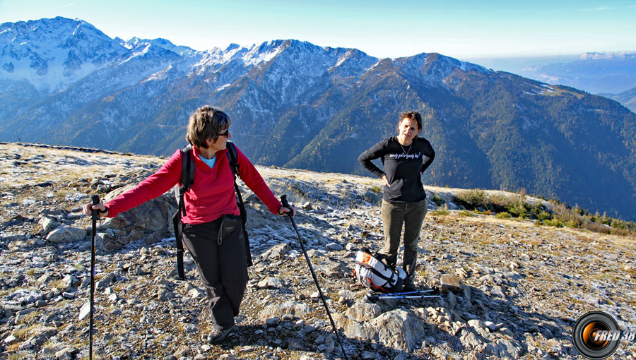 En fond les arêtes de la Plagne,