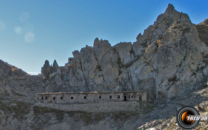 La casemate en versant nord.