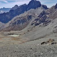 Le petit lac en versant est.