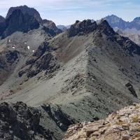 Le col vu du point côté 3056 m.