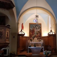 Dans l'église de Corbel.