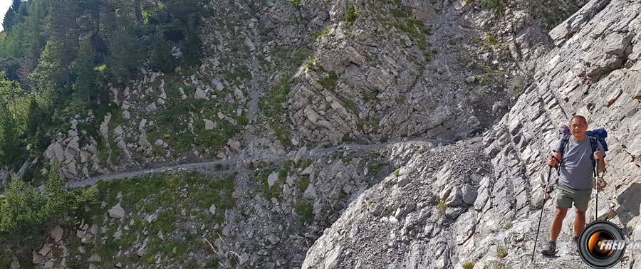 Traversée de l'un des ravins.