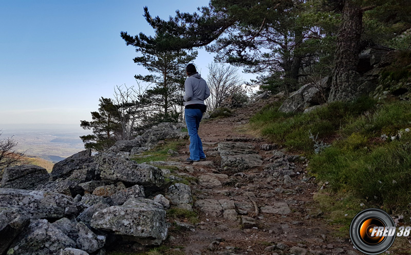 La montée à la chapelle.