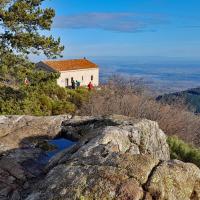La chapelle et la vallée du Rhône.