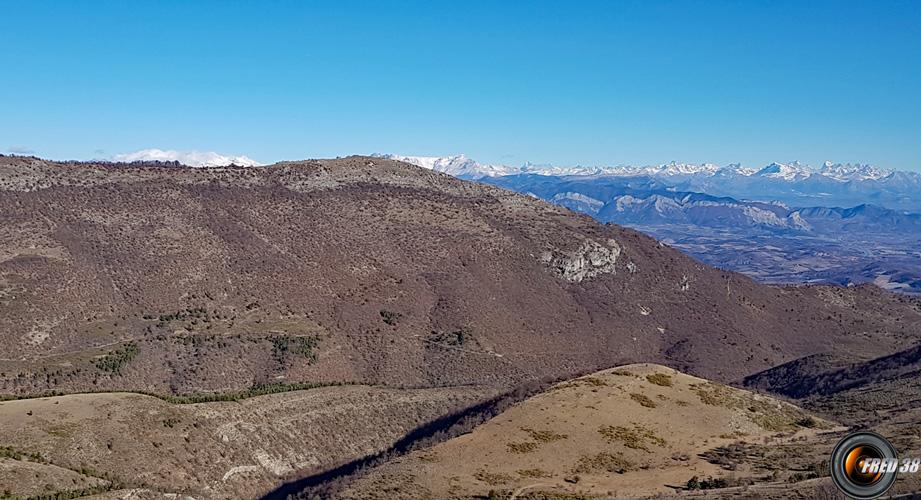 Sommet de la Platte et en fond le Dévoluy.