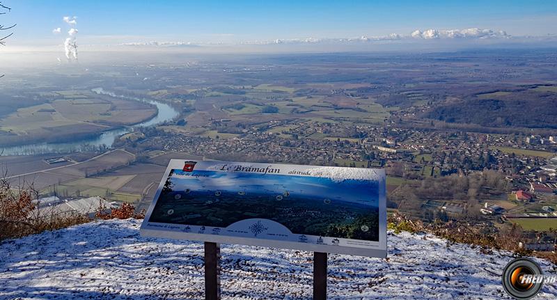 Belle vue sur la plaine de l'Ain.