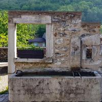 La fontaine au départ.