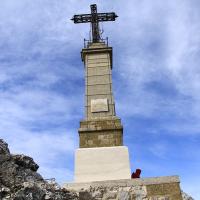 La croix du sommet.