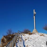 La croix du sommet.