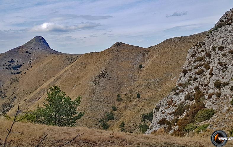 Les crêtes et le sommet.