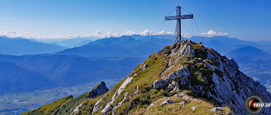 La croix du sommet