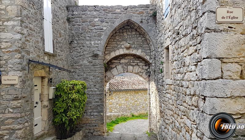 Près de l'église.