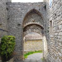 Près de l'église.