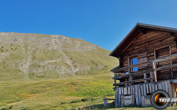 Le sommet de Bataille vu de la cabane du Clôt du Loup.